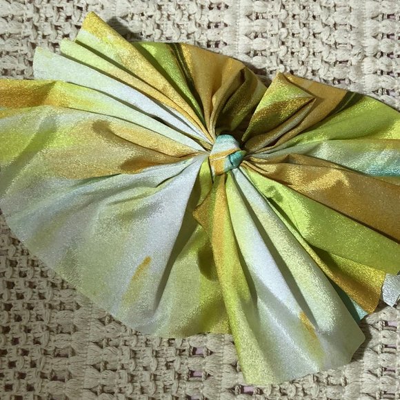 FREE Shipping! Striped Fan Bow Barrette Set Size:  5"L, 3"W - Picture 4 of 16